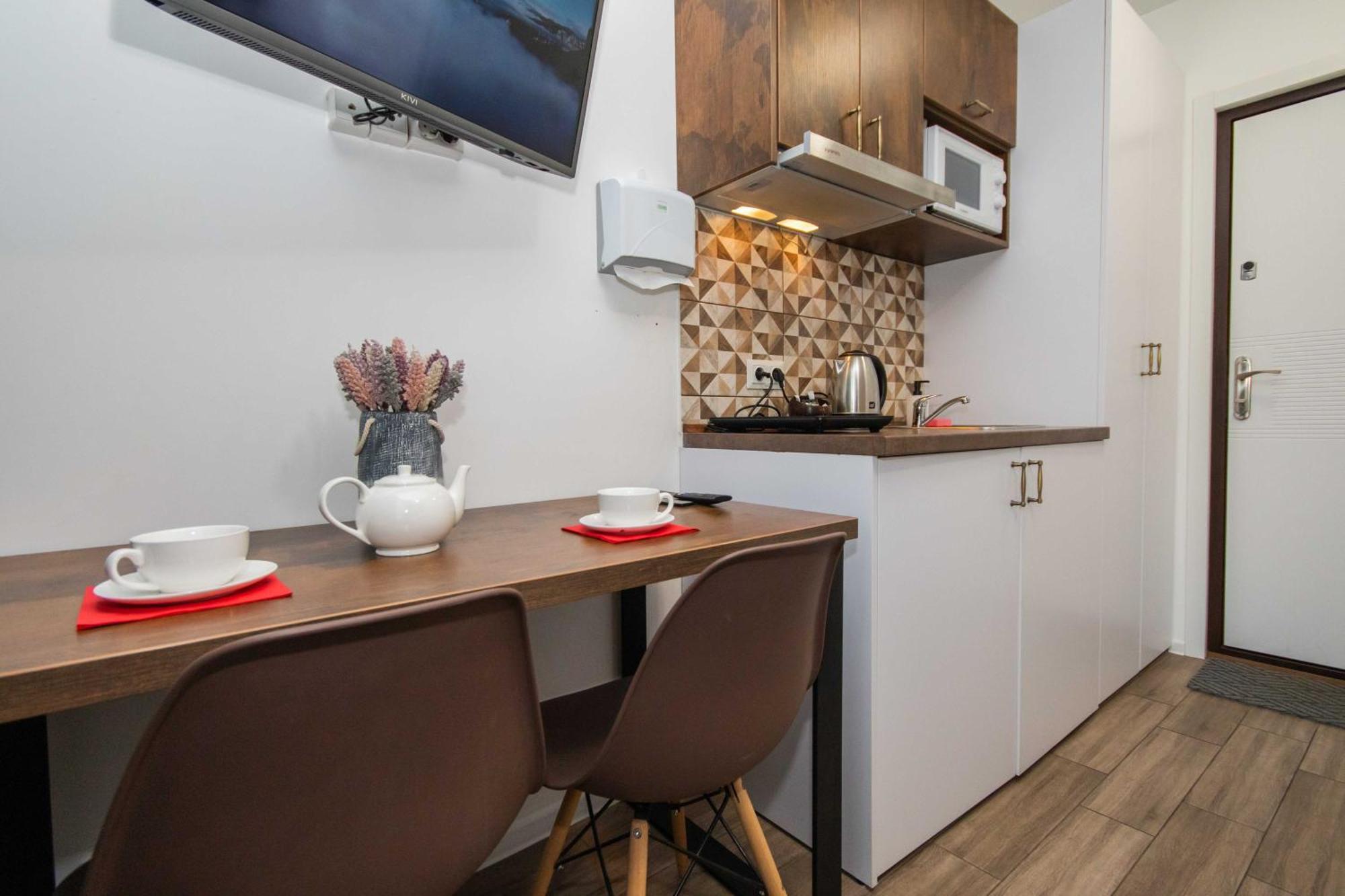 Стильні апартаменти-студіо на Подолі поруч з метро  Modern Apartments on Podol near metro station  Kyiv MF Экстерьер фото
