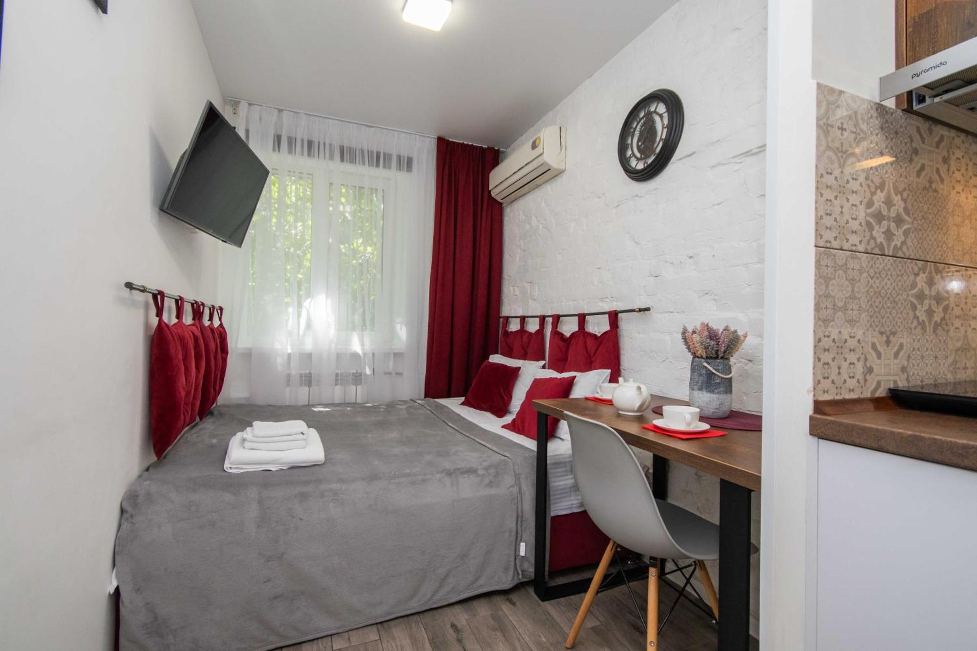 Стильні апартаменти-студіо на Подолі поруч з метро  Modern Apartments on Podol near metro station  Kyiv MF Экстерьер фото