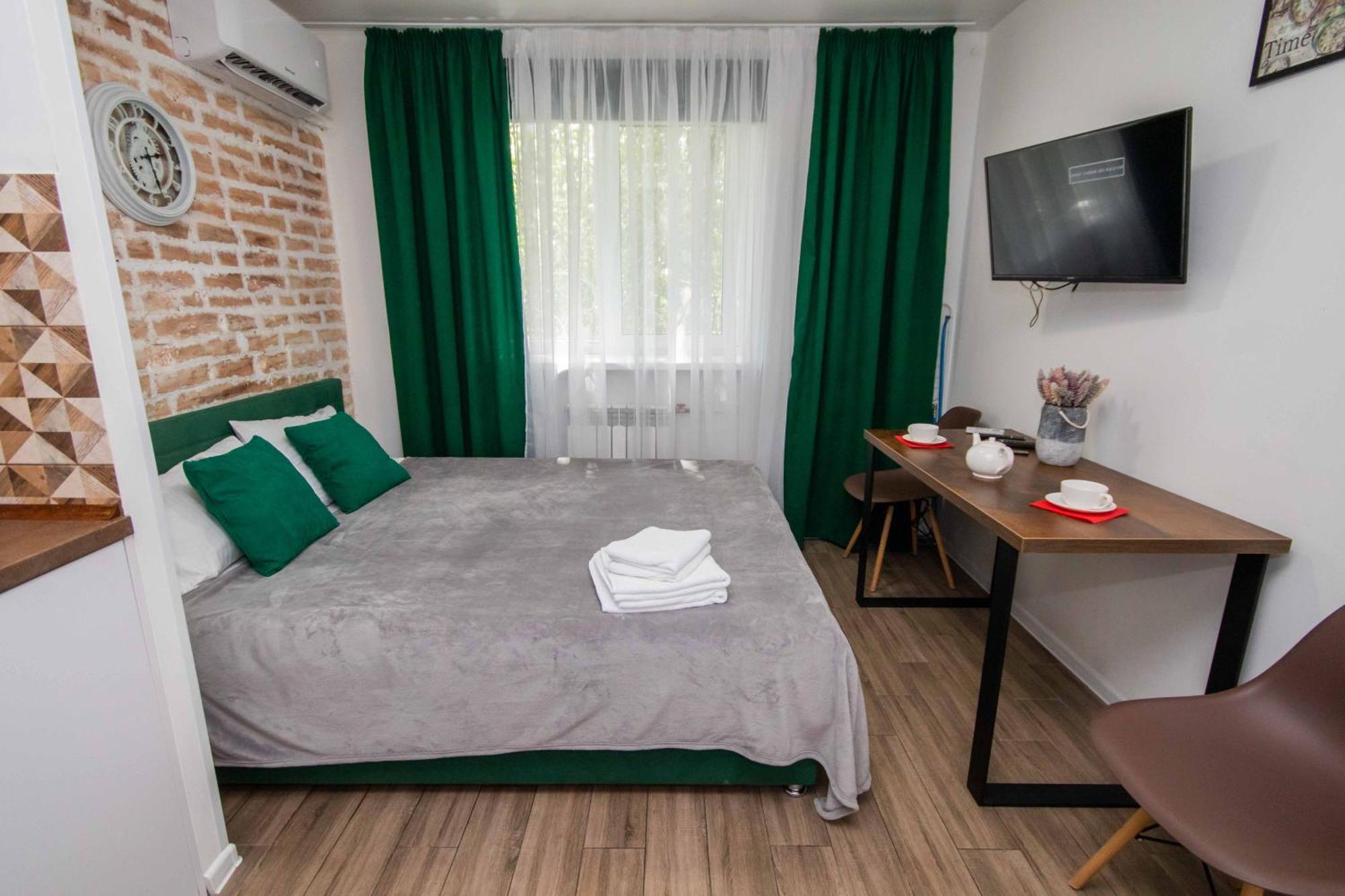 Стильні апартаменти-студіо на Подолі поруч з метро  Modern Apartments on Podol near metro station  Kyiv MF Номер фото