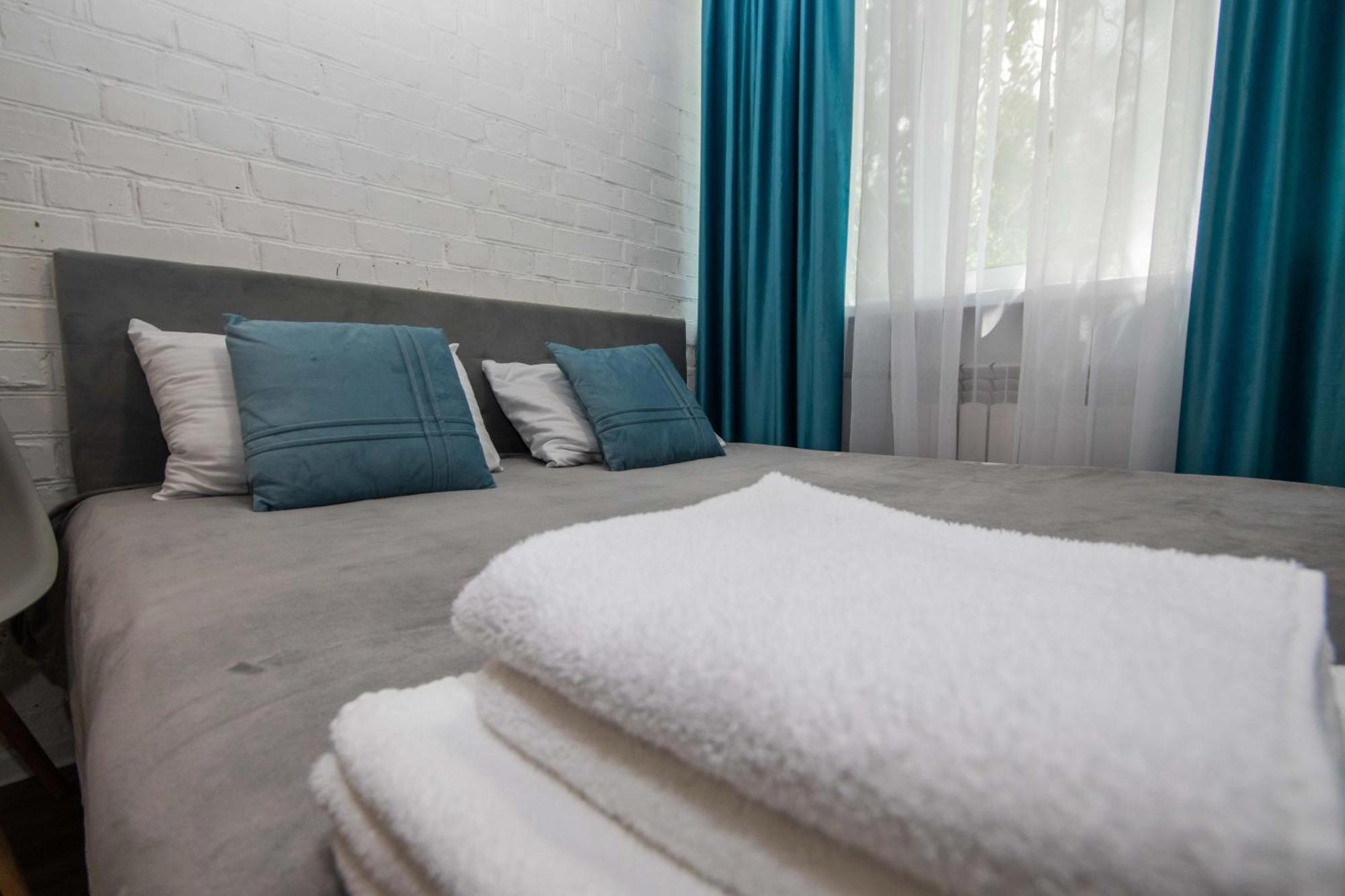 Стильні апартаменти-студіо на Подолі поруч з метро  Modern Apartments on Podol near metro station  Kyiv MF Номер фото