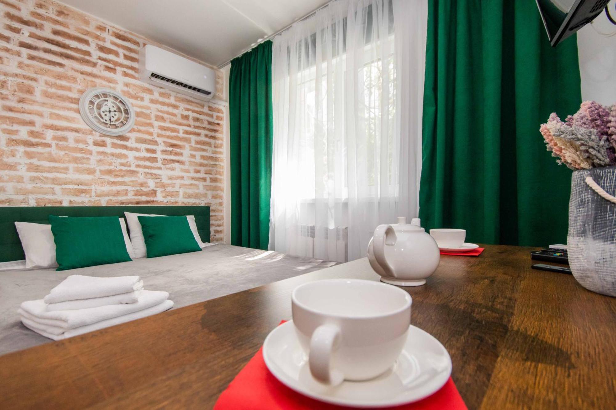 Стильні апартаменти-студіо на Подолі поруч з метро  Modern Apartments on Podol near metro station  Kyiv MF Номер фото