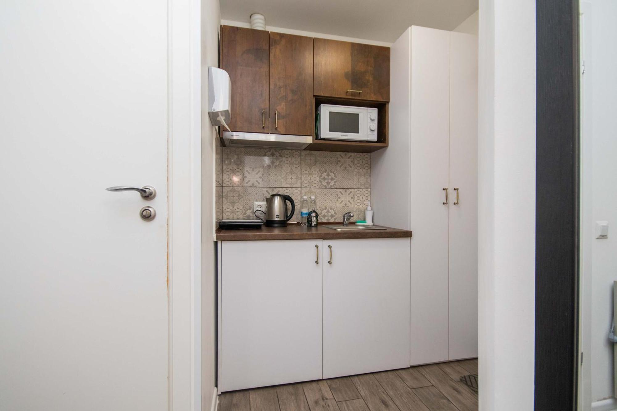 Стильні апартаменти-студіо на Подолі поруч з метро  Modern Apartments on Podol near metro station  Kyiv MF Экстерьер фото