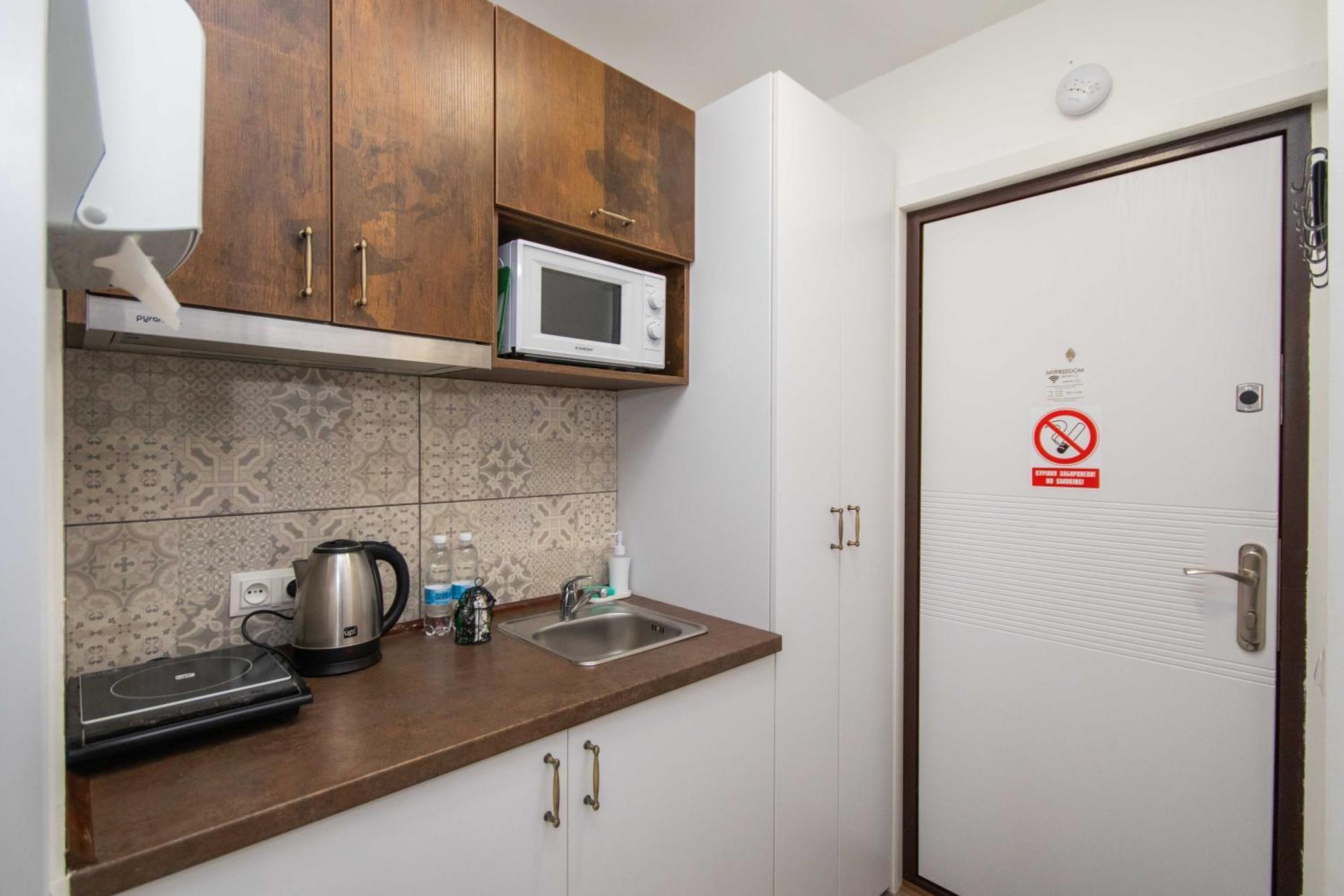 Стильні апартаменти-студіо на Подолі поруч з метро  Modern Apartments on Podol near metro station  Kyiv MF Экстерьер фото