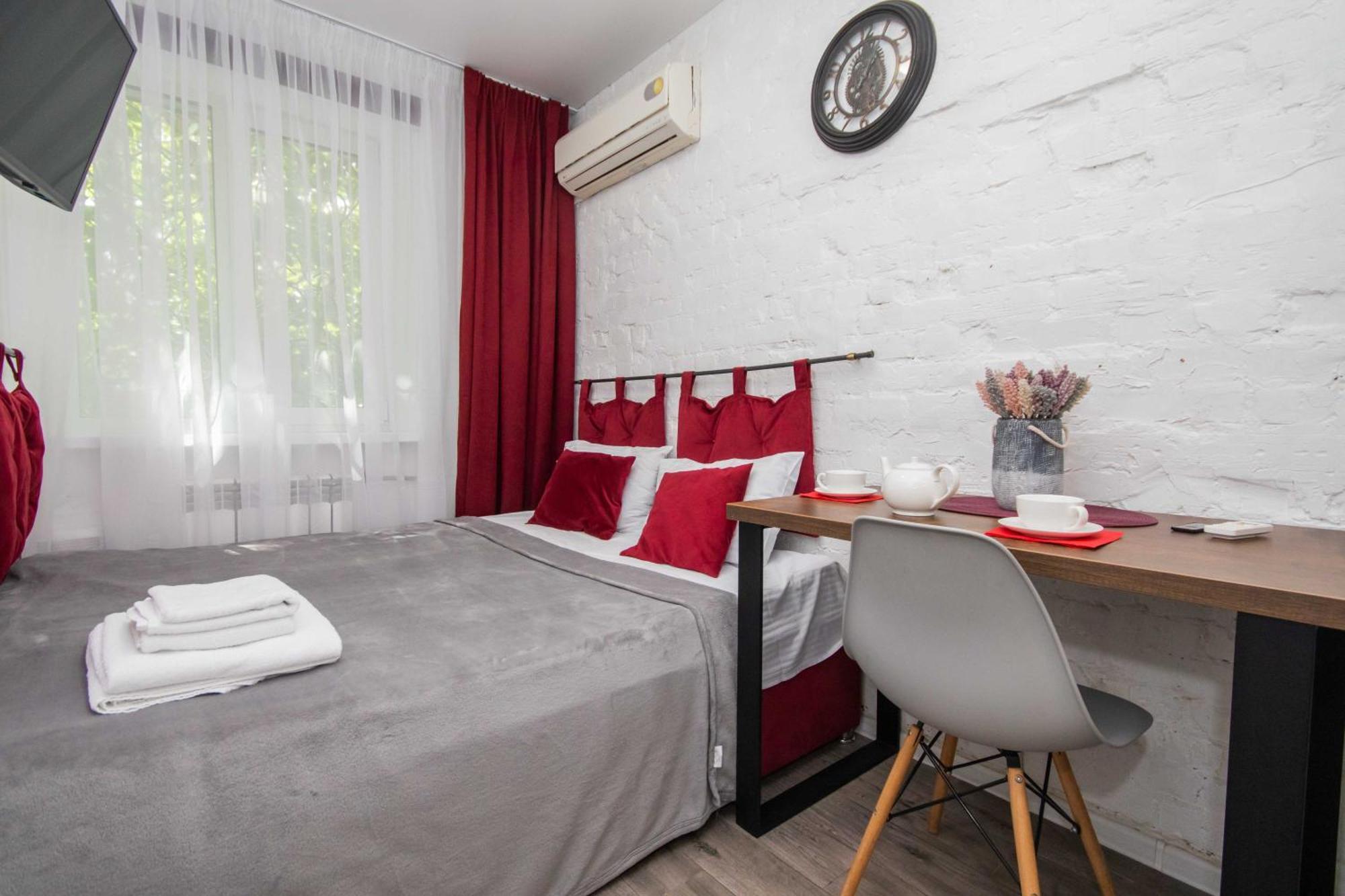 Стильні апартаменти-студіо на Подолі поруч з метро  Modern Apartments on Podol near metro station  Kyiv MF Экстерьер фото
